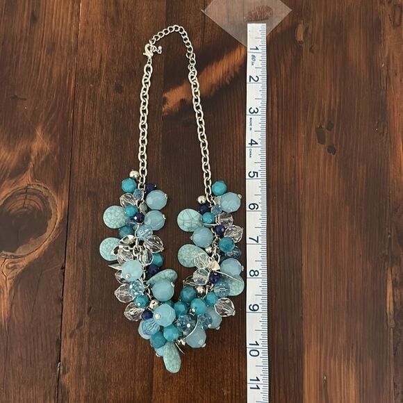 Turquoise Beaded Necklace - Picture 5 of 8